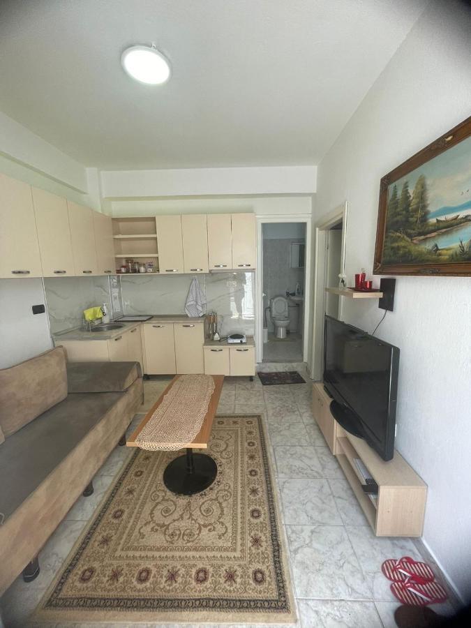 Apartament Tiranë Luaran gambar