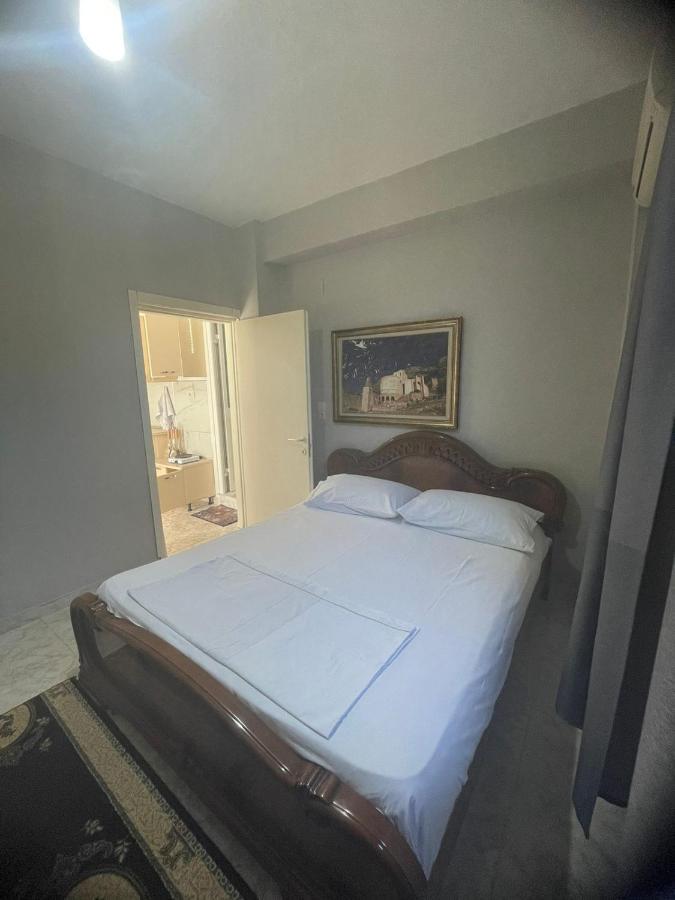 Apartament Tiranë Luaran gambar